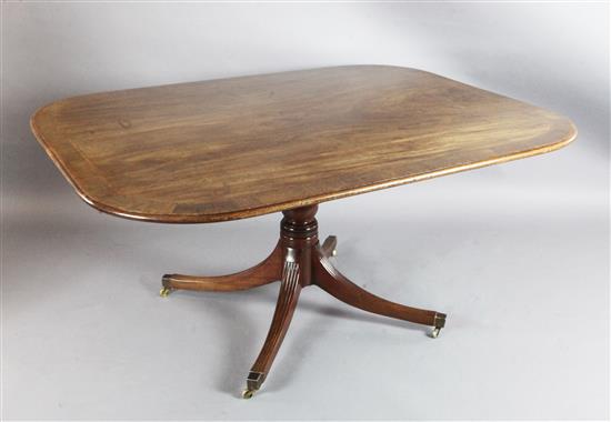 A Regency mahogany breakfast table, W.5ft 2in. D.3ft 11in. H.2ft 4in.